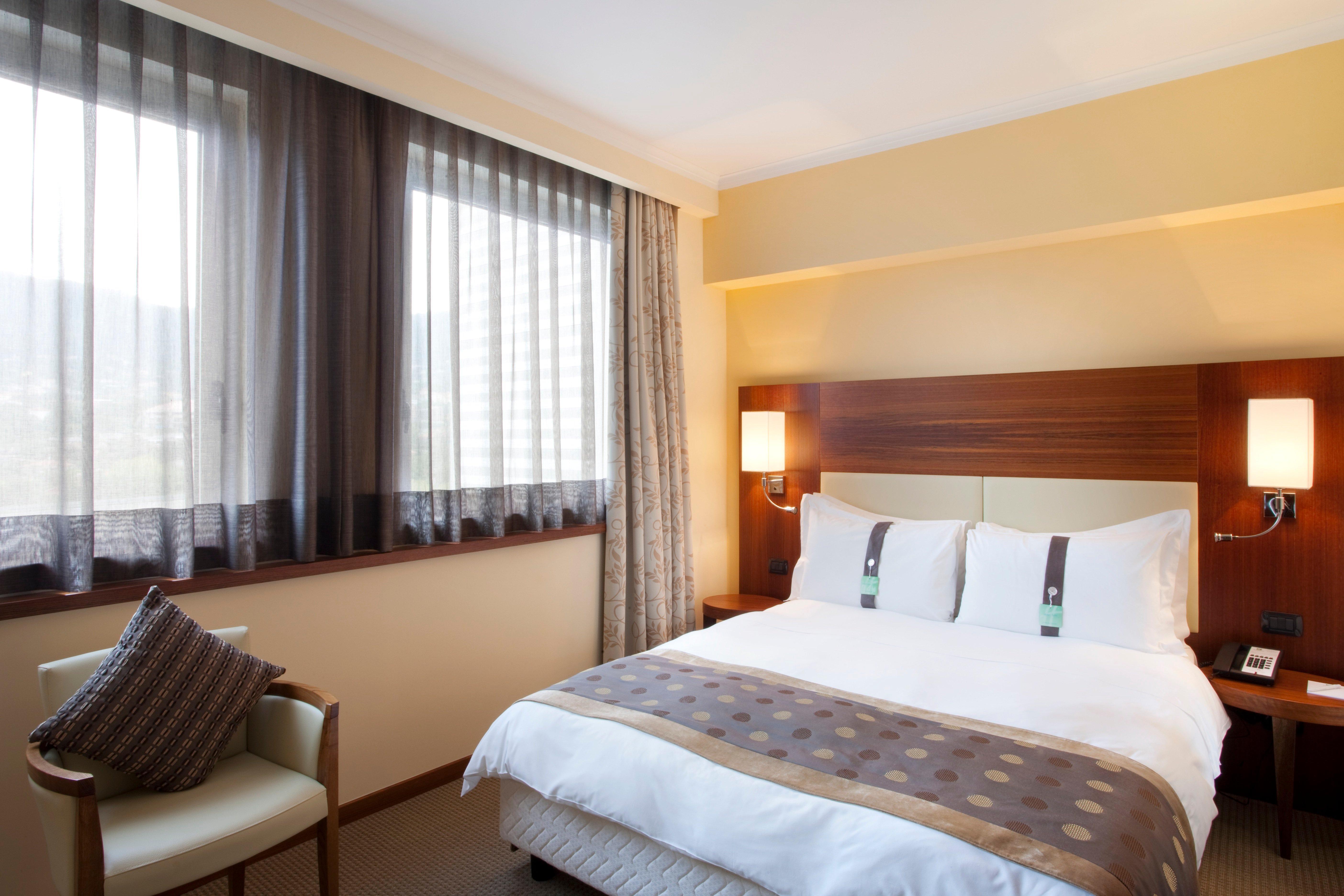Holiday Inn Salerno-Cava De' Tirreni, an IHG Hotel Esterno foto