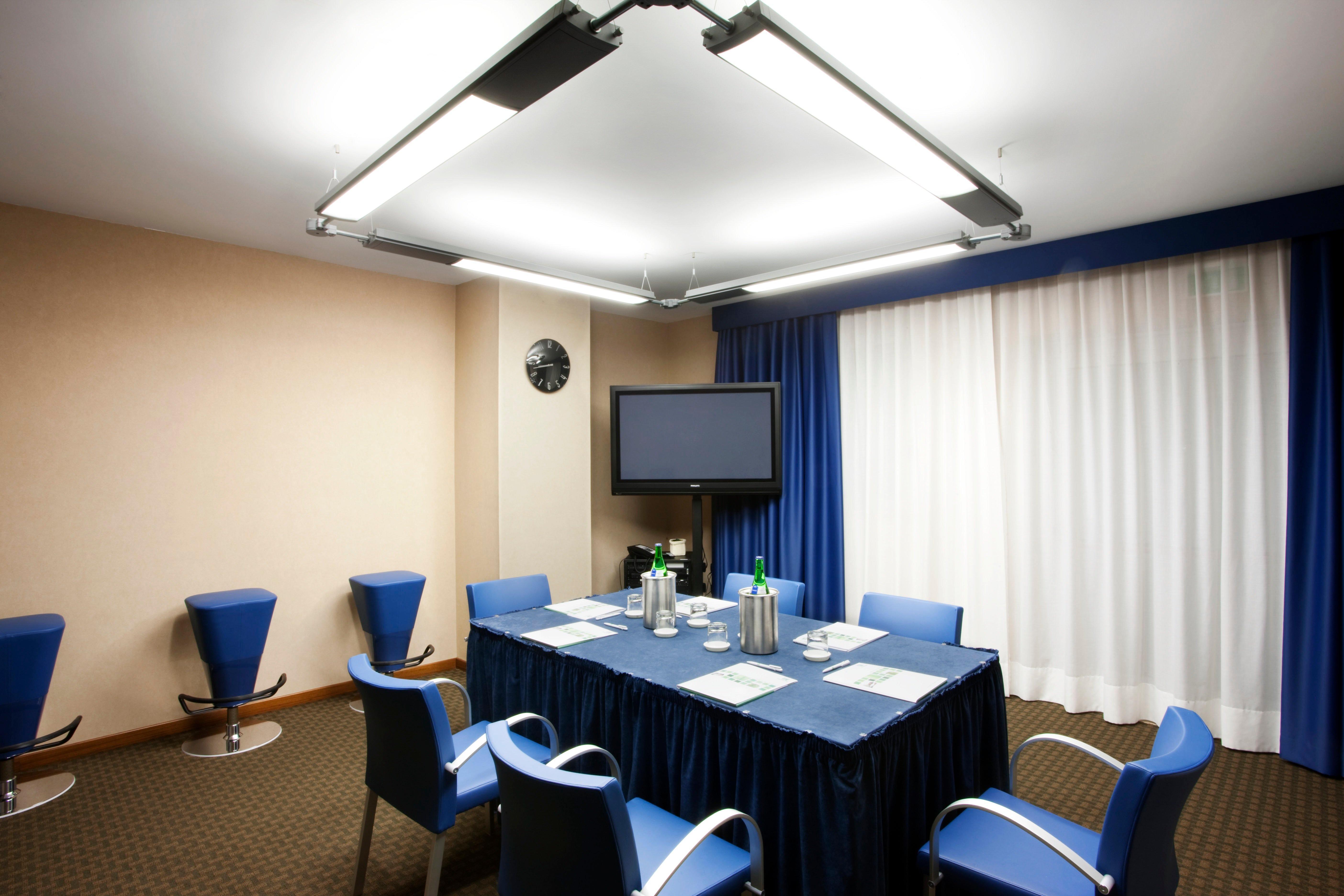 Holiday Inn Salerno-Cava De' Tirreni, an IHG Hotel Esterno foto