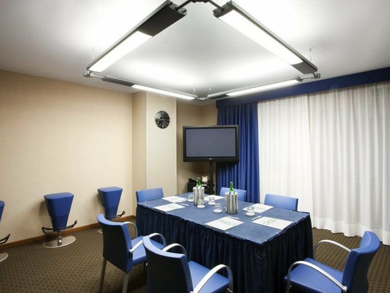 Holiday Inn Salerno-Cava De' Tirreni, an IHG Hotel Esterno foto